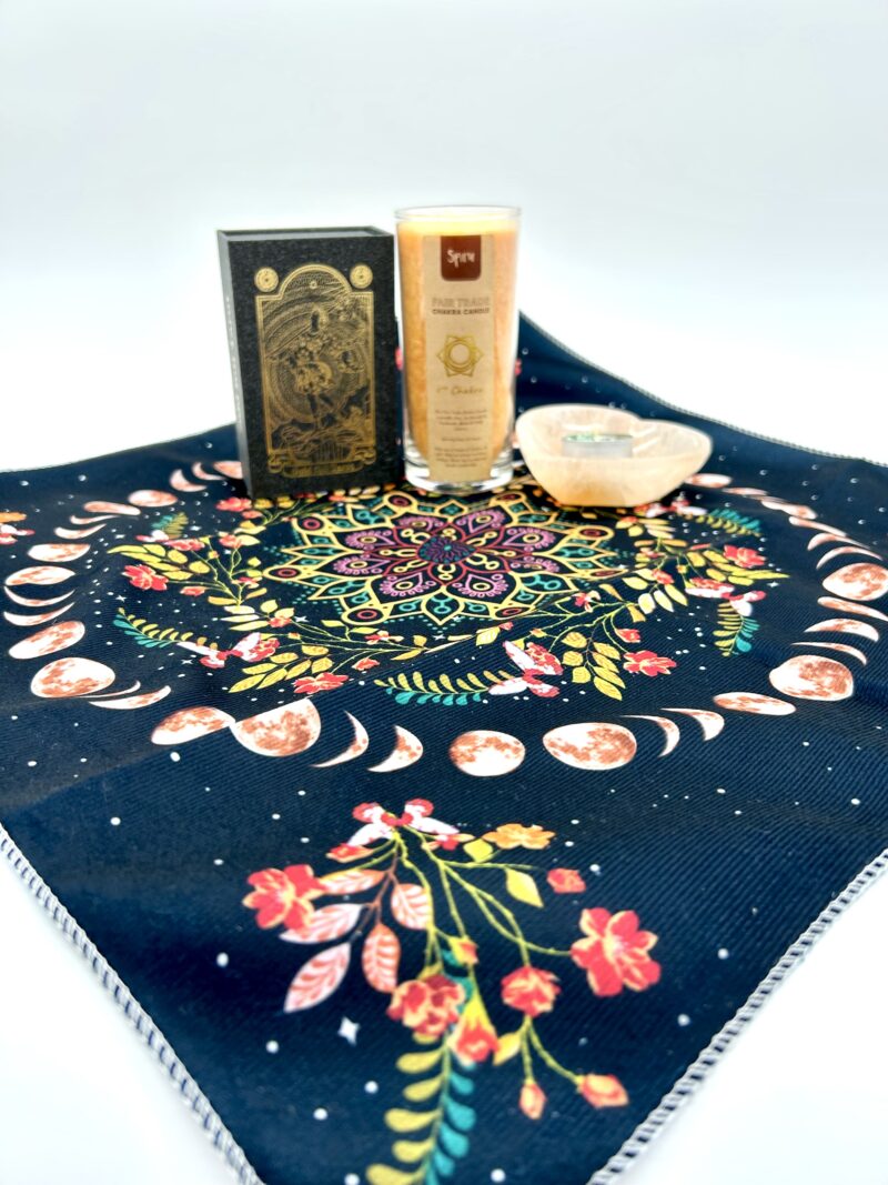 Tarot asztalterítő -  Holdfázis mandalával
